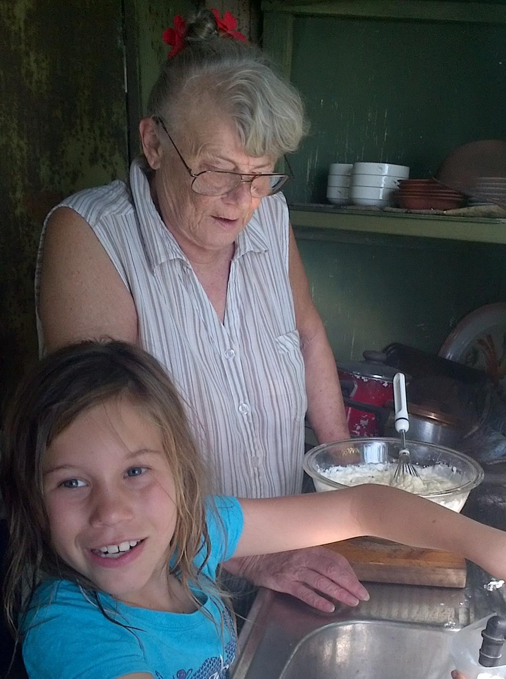 Rhonda Wise and her granddaughter